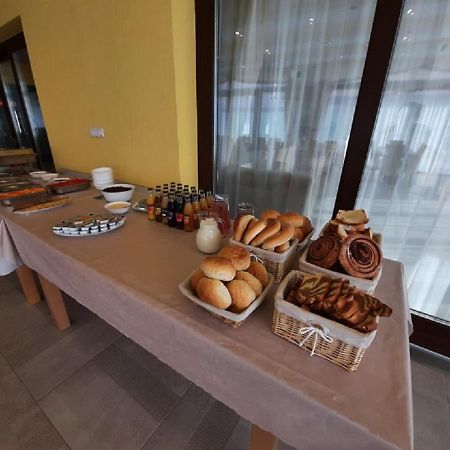 Ponty-Poronty Vendeghaz Hotel Nagybaracska Bagian luar foto