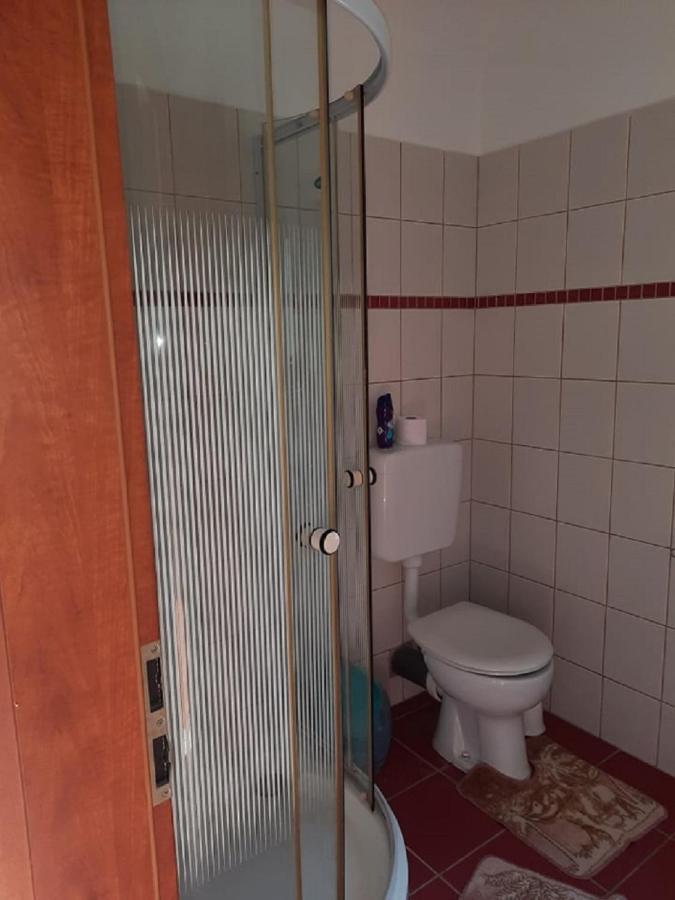 Ponty-Poronty Vendeghaz Hotel Nagybaracska Bagian luar foto