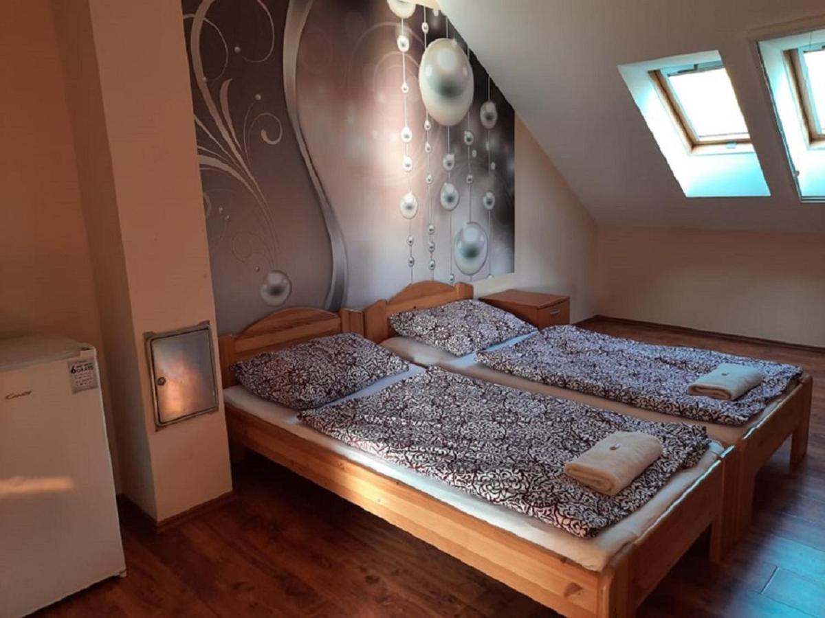 Ponty-Poronty Vendeghaz Hotel Nagybaracska Bagian luar foto