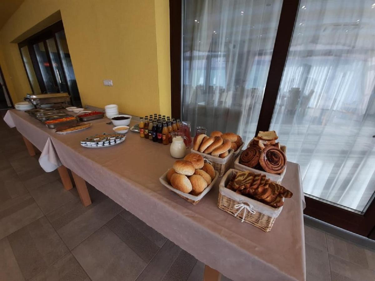 Ponty-Poronty Vendeghaz Hotel Nagybaracska Bagian luar foto